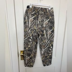 Men’s AF camo sweats. New with tag !